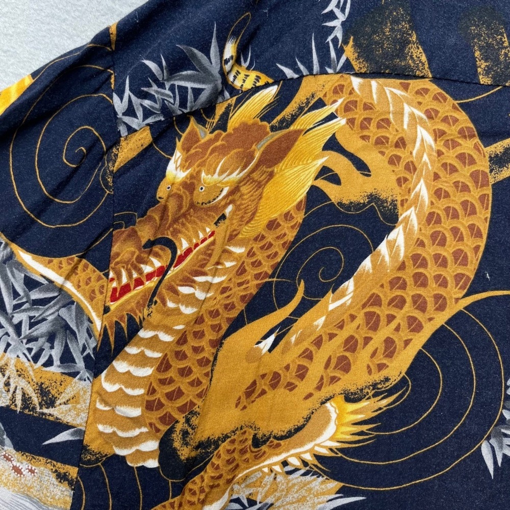 VTG Billion Bay Dragon Tiger Shirt XL Rayon Korea AOP Japanese 24x31